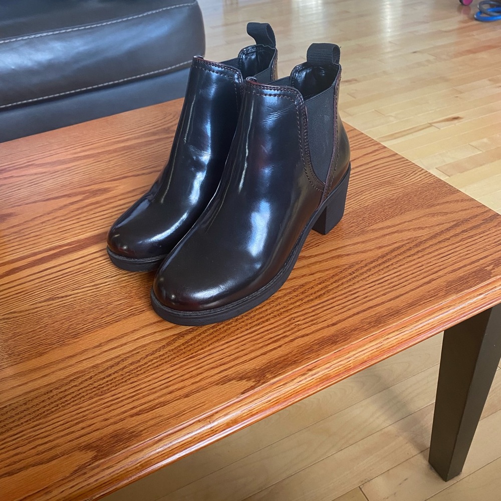 Sleek Brown Ankle Boots